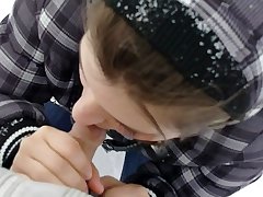 Young gf gets cumshot in the mouth